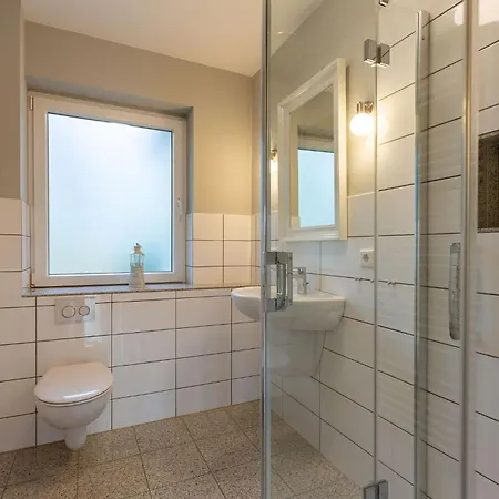 Apartament Bi De 1 *